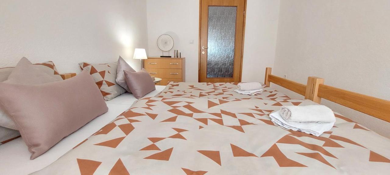 Mb Deluxe Apartment Visoko Esterno foto