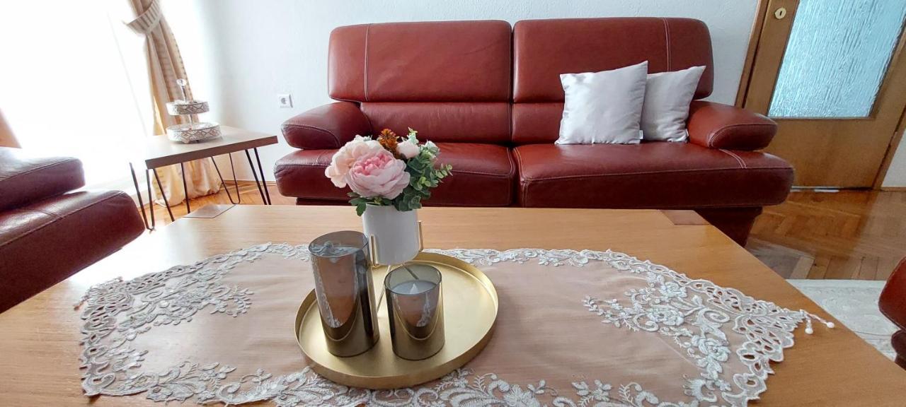 Mb Deluxe Apartment Visoko Esterno foto