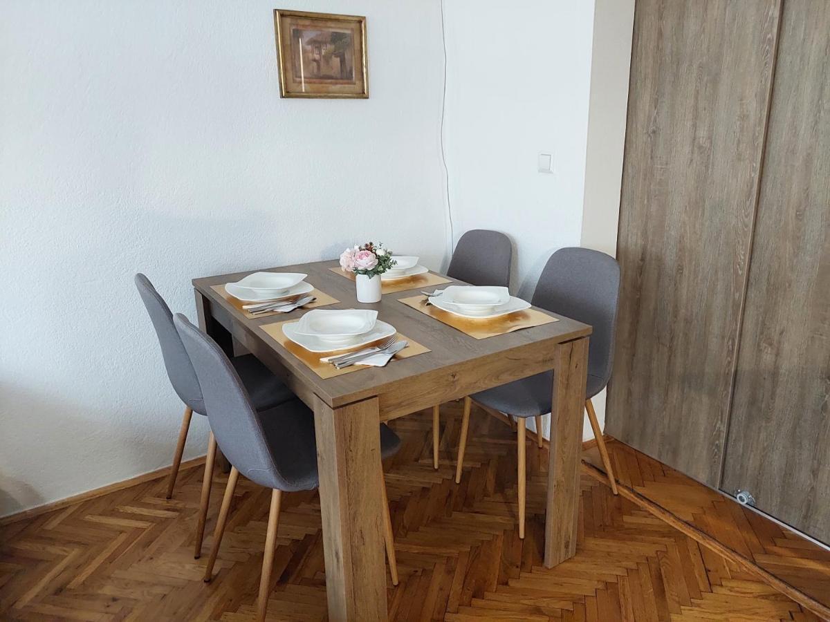 Mb Deluxe Apartment Visoko Esterno foto