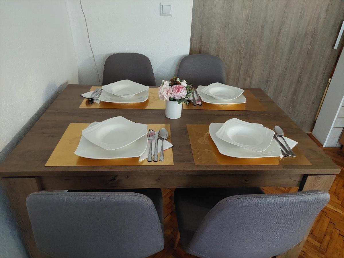 Mb Deluxe Apartment Visoko Esterno foto